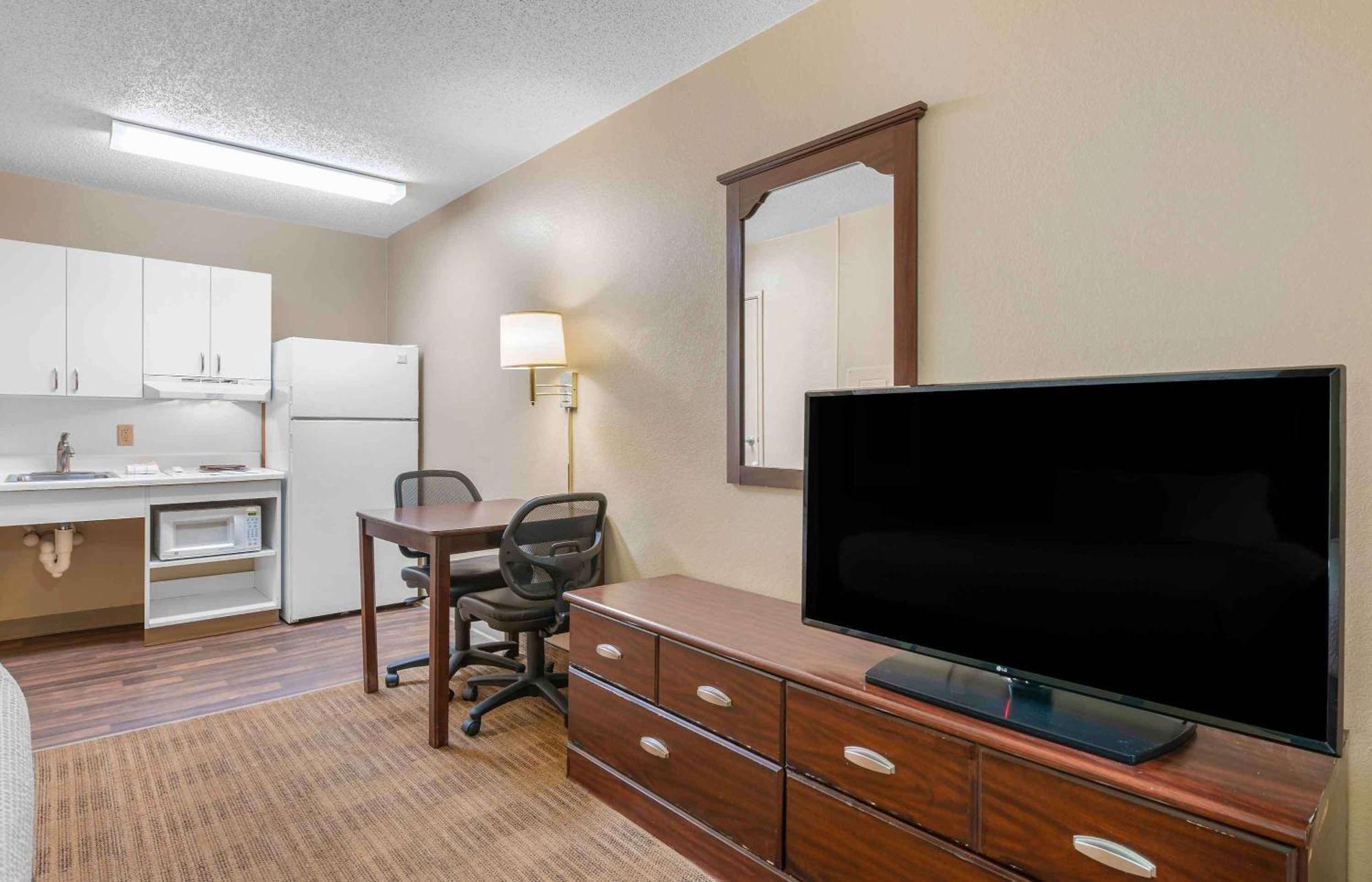 Extended Stay America Select Suites - Tampa - Brandon Buitenkant foto